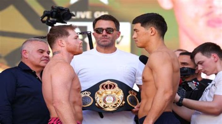 Canelo Alvarez, Dmitry Bivol easily hit weight to make light
