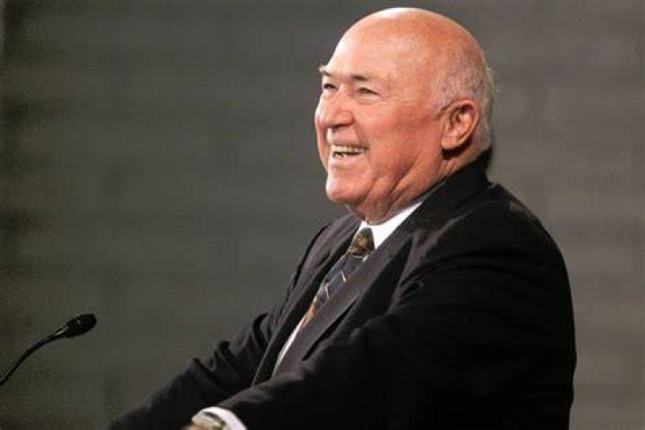Chuck Smith's Wife, Mynique Smith Age, Height, Weight, Relationship