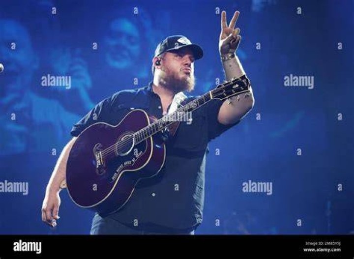 Country singer Luke Combs' unassuming appeal makes him a hit AP News