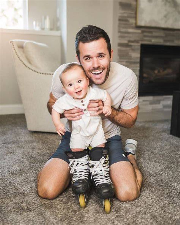 Daniel Labelle Wiki, Age, Height, Wife, Baby, Net Worth » CelebsExplore