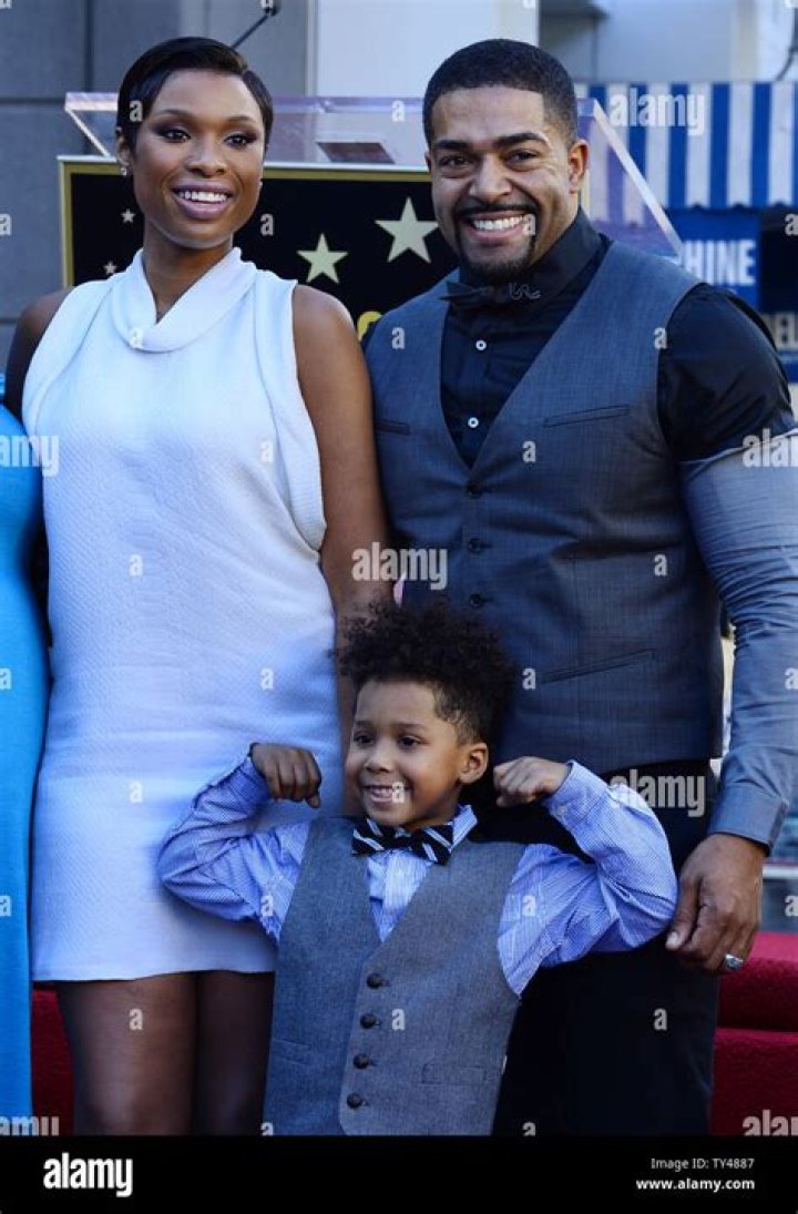 Jennifer Hudson and David Otunga Break Up, Singer Receives Protective