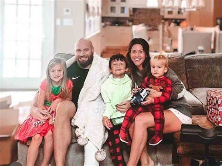 Lane Johnson's Divorce And The Path To Resilience
