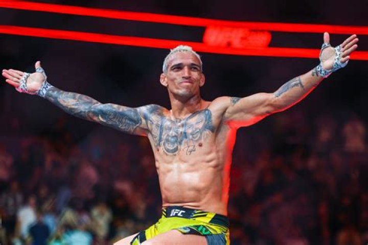 Who is Charles Oliveira's Wife, Talita Roberta Pereira?