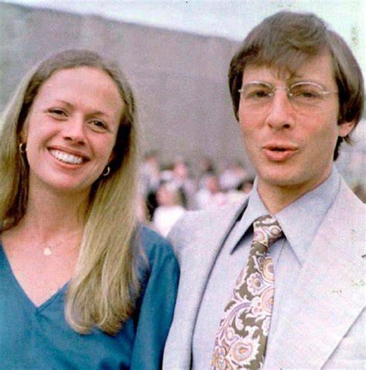 Who is Robert Durst's wife Debrah Lee Charatan?