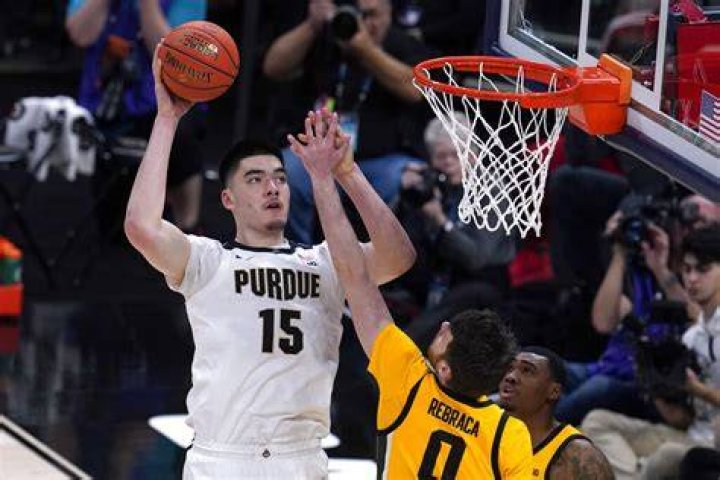 Zach Edey 2023 NBA Draft Profile